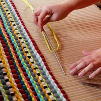 Creează-ți un covor unic din materiale reciclate