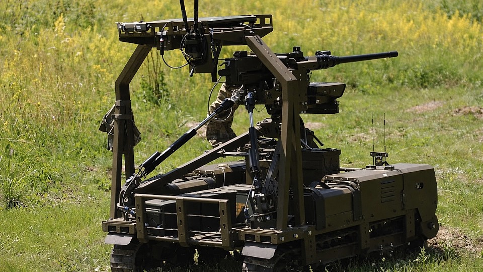 Tehnologia schimbă războiul din Ucraina. Roboții înarmați, tot mai prezenți pe front