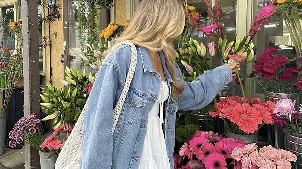 Rochii deosebite pentru evenimente speciale – Inspirație pentru un look care atrage toate privirile