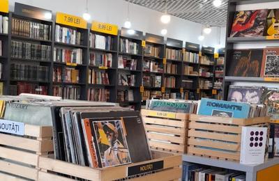 Ai discuri de vinil vechi? Uite 5 idei prin care le poți valorifica