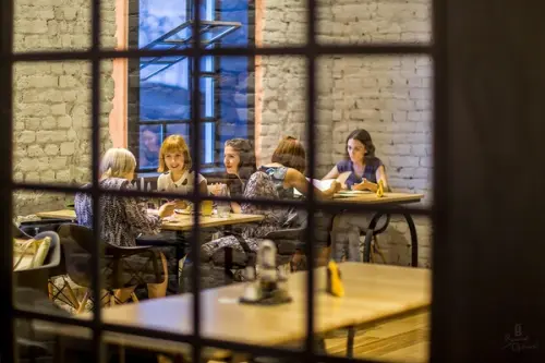 Alt Shift: un gastropub in stil industrial chic in inima capitalei