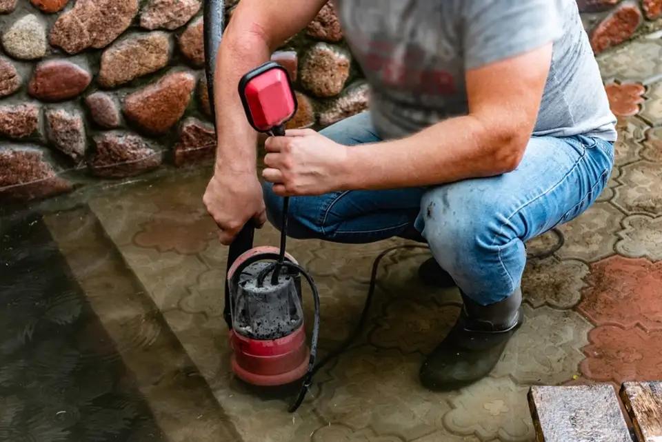 Having Trouble with Wastewater Drainage? What Type of Submersible Pump Is Right for You?