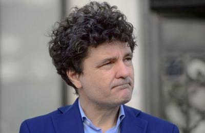 Nicușor Dan, în mijlocul unui scandal uriaș. Cine blochează accesul la școli a peste 1.000 de copii?