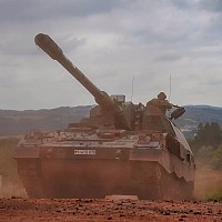Bundeswehr, solicitată de NATO să trimită încă 7 brigăzi pentru apărarea alianței, care se teme de un atac al Rusiei. Problema: 40.000 de militari activi