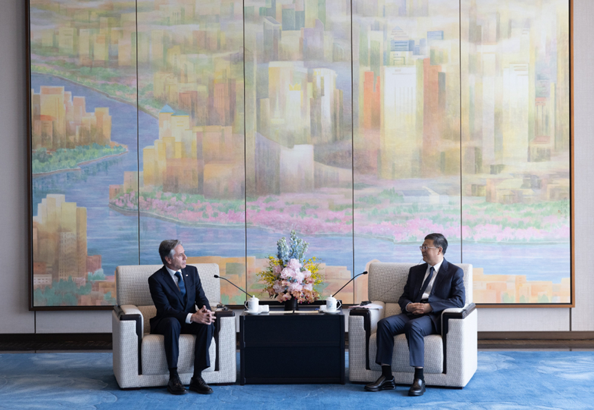 Blinken îndeamnă, la Shanghai, Washingtonul şi Beijingul să-şi gestioneze diferendele în mod ”responsabil”