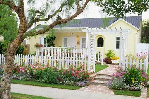 Ce trebuie sa stii inainte sa construiesti un gard?