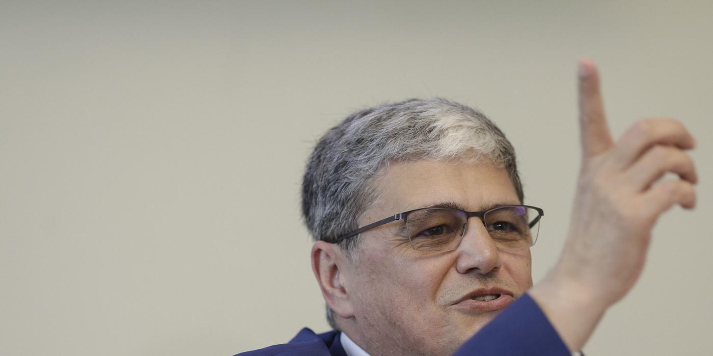 Boloş, după discuţiile cu protestatarii: Zona aceasta de revendicări care ţine de decizia Comisiei Europene trebuie prezentată CE / Subvenţiile prin plăţile directe care se fac din fondurile europene în valoare de 13 miliarde de euro ar fi periclitate