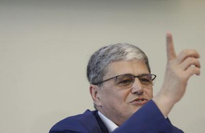 Boloş, după discuţiile cu protestatarii: Zona aceasta de revendicări care ţine de decizia Comisiei Europene trebuie prezentată CE / Subvenţiile prin plăţile directe care se fac din fondurile europene în valoare de 13 miliarde de euro ar fi periclitate