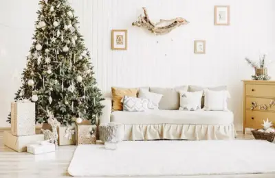 15 Quick Tricks for Keeping Your Home Clean During the Holidays