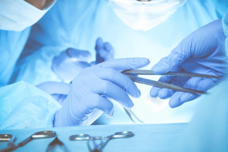 Șeful secției de chirurgie de la Spitalul Militar din Cluj-Napoca, condamnat, în prima instanță, într-un dosar de malpraxis