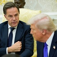 Pus într-o situație grea, Rutte a ales să nu se atingă de subiectul Groenlanda. Șeful NATO are un „glonț de argint”, dar voia să-l țină pentru altceva