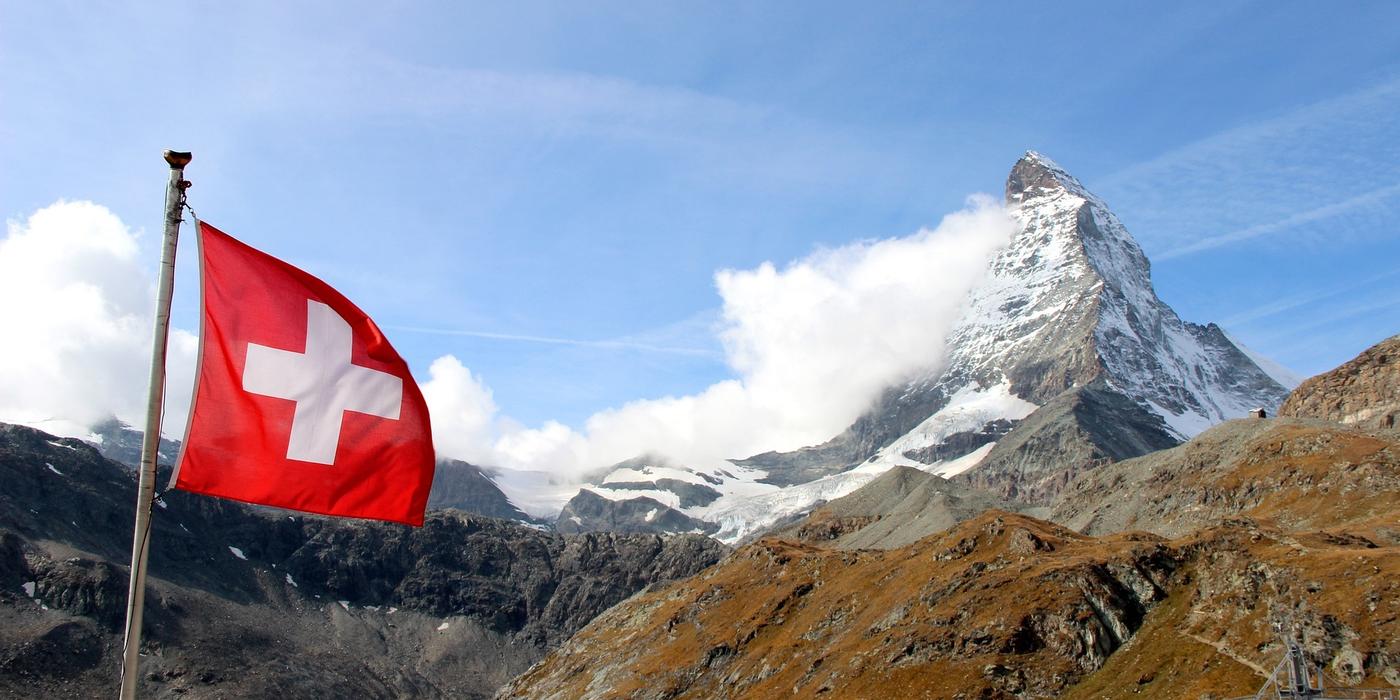 Elveţienii votează masiv pentru creşterea impozitării companiilor şi reducerea combustibililor fosili