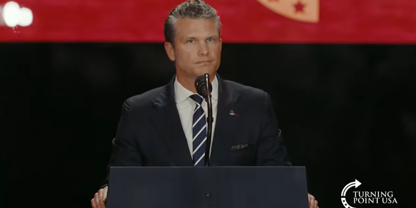 Pete Hegseth a pus capăt ideologiei woke în armata SUA: Gata cu bărbații în rochii! Gata cu cultul schimbărilor climatice! E inacceptabil să vezi generali și amirali grași pe coridoarele Pentagonului