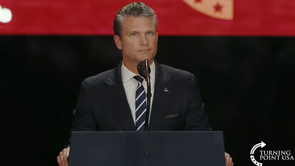 Pete Hegseth a pus capăt ideologiei woke în armata SUA: Gata cu bărbații în rochii! Gata cu cultul schimbărilor climatice! E inacceptabil să vezi generali și amirali grași pe coridoarele Pentagonului