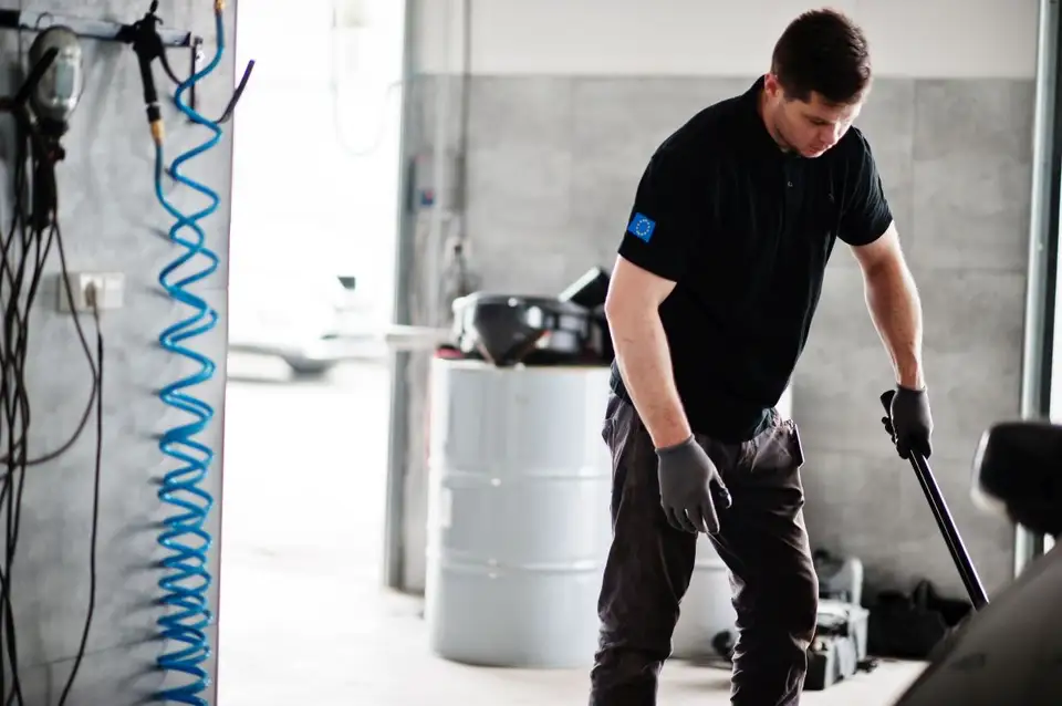 Large Tank vs. Small Tank Compressors: Advantages and Differences