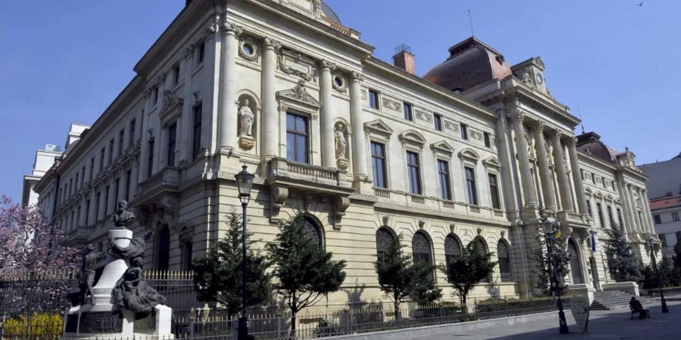 Sediul BNR s-a umplut de fum, clădirea a fost evacuată