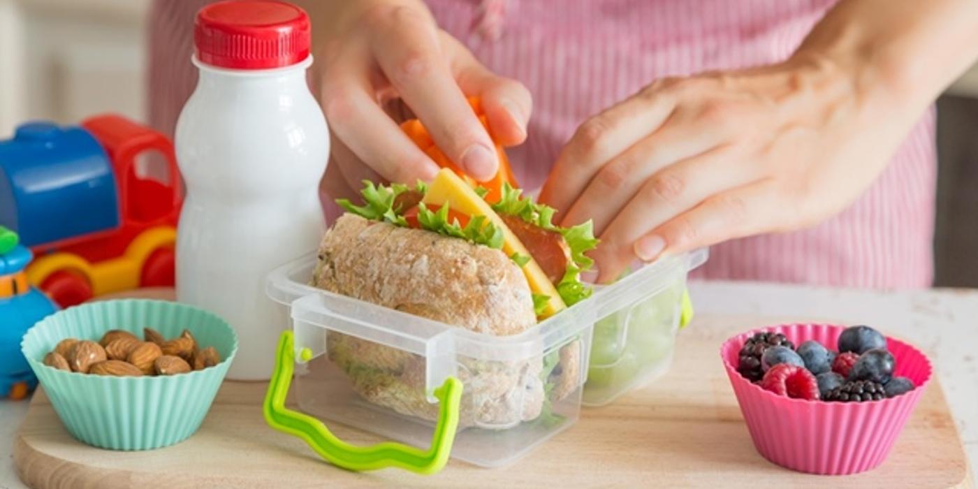 Pachețelul pentru școală 5 rețete ușoare pentru fiecare zi a săptămânii