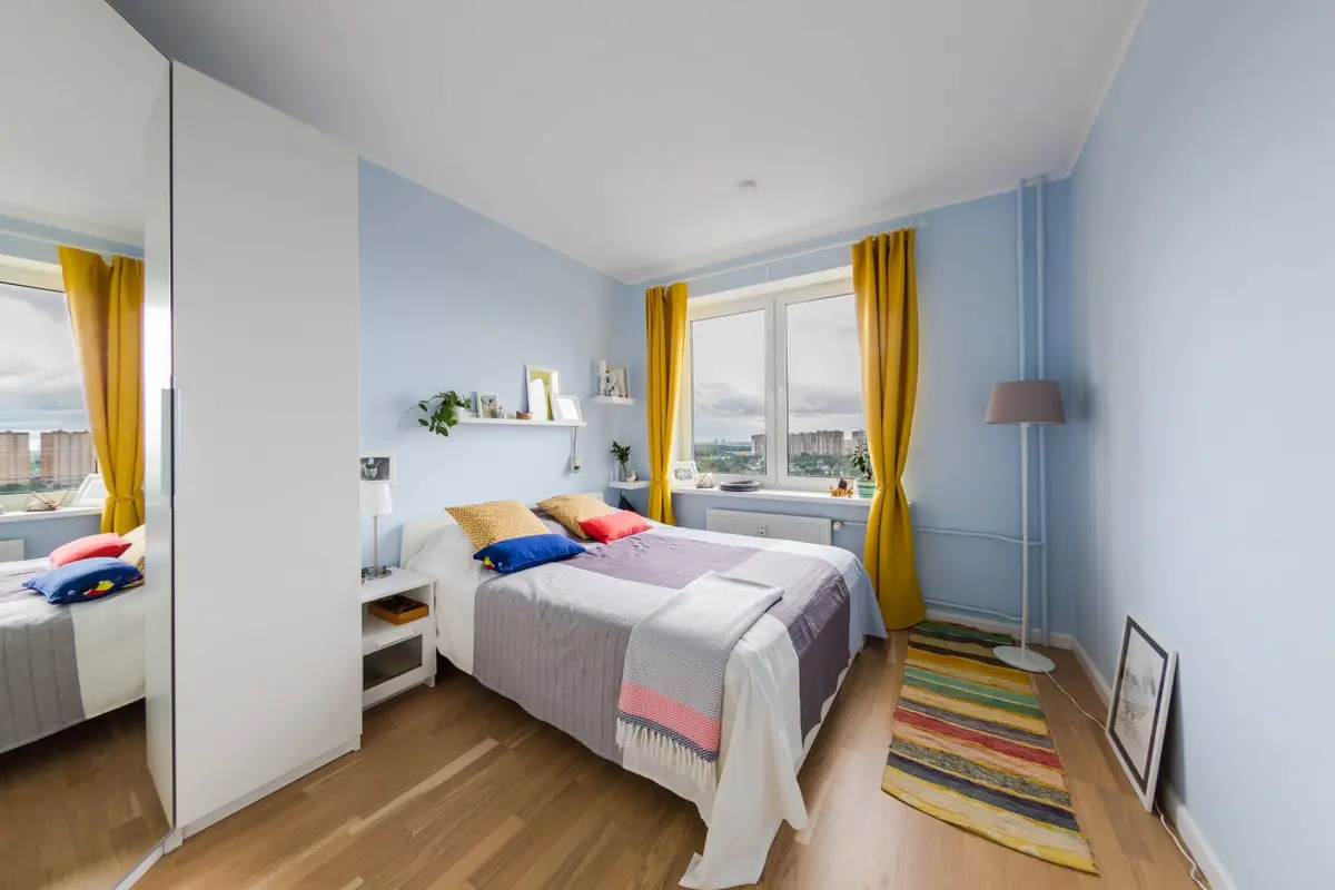 Apartament actual amenajat cu accente de culoare