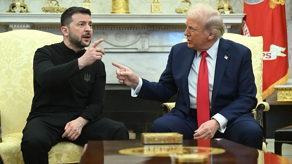 Trump și JD Vance l-au certat, criticat și jignit dur pe Zelenski în Biroul Oval: „Te joci cu Al Treilea Război Mondial”. Președintele Ucrainei a părăsit de urgență Casa Albă fără niciun acord semnat! Trump: „Zelenski nu e pregătit pentru pace!”