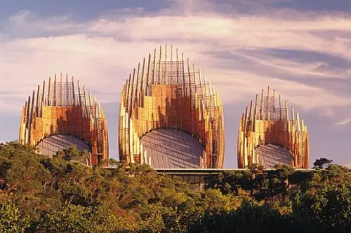 Complexul Cultural Tjibaou, inspirat din cultura traditionala creatie Renzo Piano
