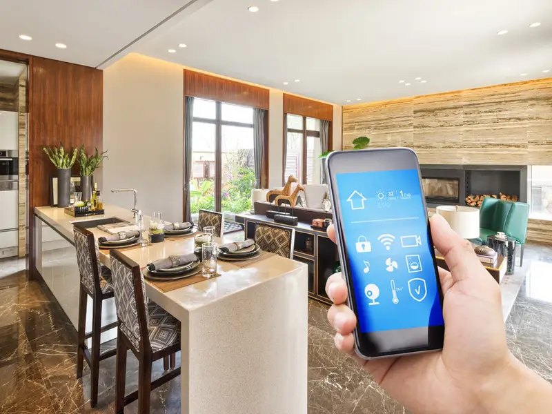 Cum sa te bucuri de o casa inteligenta fara investitii mari. 5 aparate care te vor ajuta sa controlezi mediul in care locuiesti
