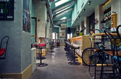Bicicleta: un concept-bar fresh in centrul vechi din Bucuresti