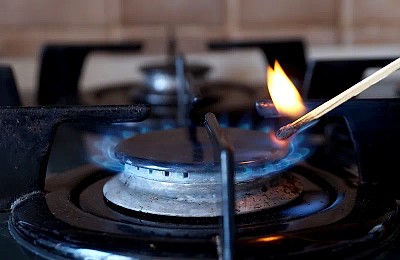 Facturile la gaz explodează din 2026. Noile tarife aduc scumpiri și de 35% pentru români