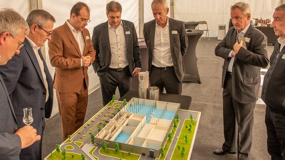 VAT Group, lider global în producția de supape de vid, inaugurează o nouă fabrică la Arad, România