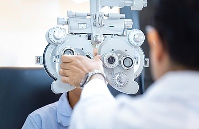 Degenerescența maculară legată de vârstă: importanța diagnosticului precoce