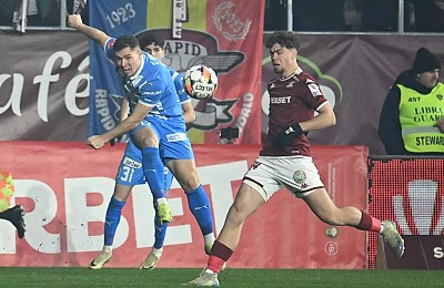 Victorie la limită pentru Rapid în derbiul cu Universitatea Craiova