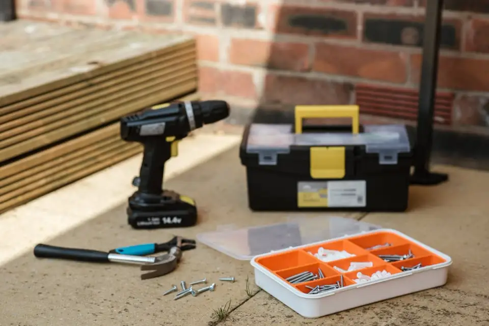 Tips for Efficient Tool Use in DIY and Repair Projects