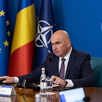 Demisia lui Bolojan, o catastrofă pentru România. Cine îl crede indispensabil