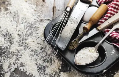 What are the most important furniture pieces in the kitchen?