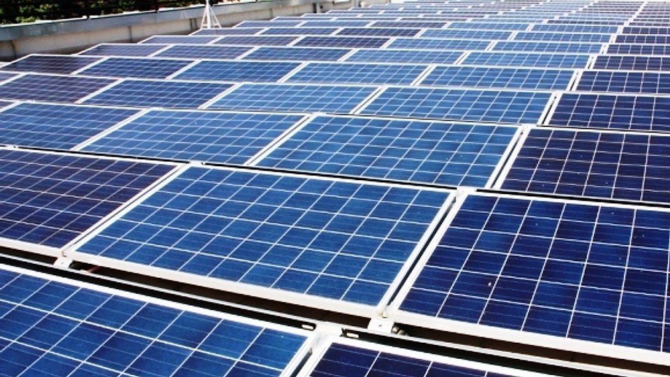 Proiect energetic de amploare la Dobrun, în judeţul Olt, 117 milioane euro pentru un nou parc solar