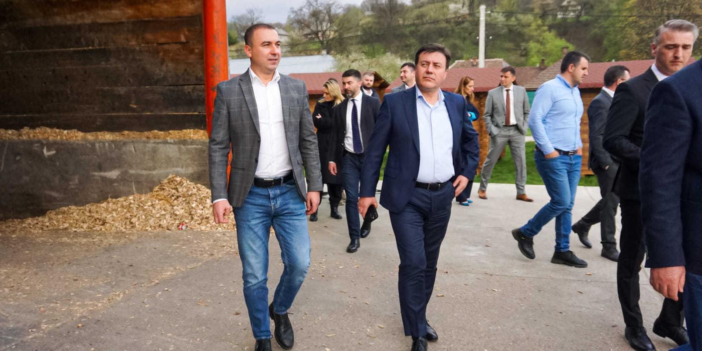 Florin Spătaru: În România, lemnul bun, care poate fi valorificat în piese de mobilier, este pus pe foc