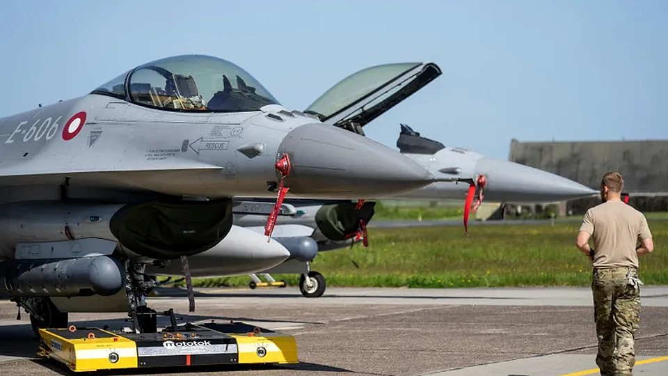 Rusia ar fi ucis un pilot NATO de F-16 din Danemarca la un centru de antrenament din Ucraina