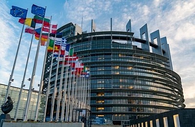 Parlamentul European cere prelungirea PNRR