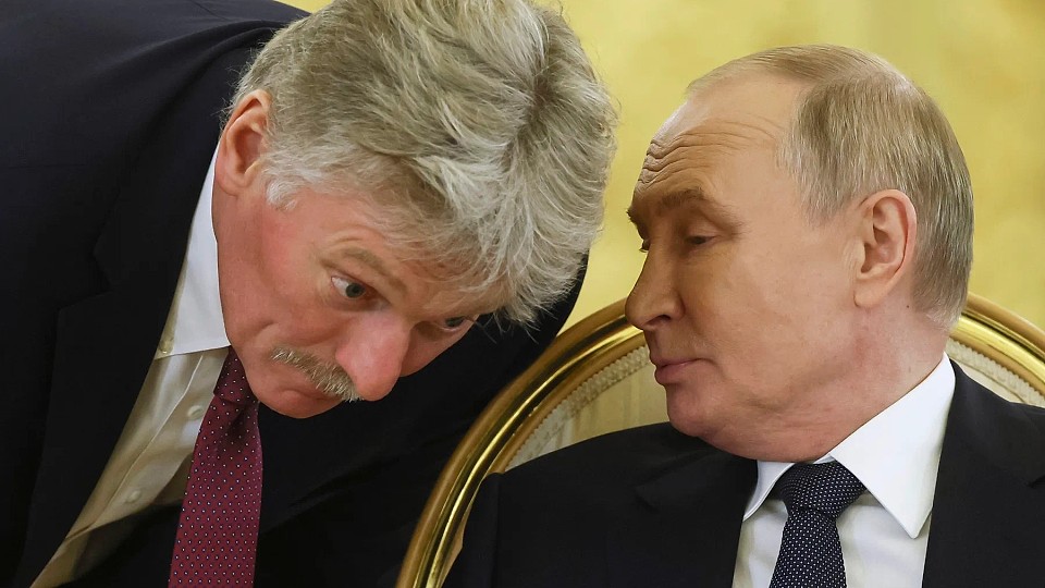 Reacția Kremlinului după ce presa americană a scris că Trump l-a amenințat pe Putin că va bombarda Moscova. Ce a spus Peskov