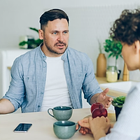 O femeie din Iași a divorțat de soțul cu care are împreună trei copii pentru că așa i-a recomandat inteligența artificială