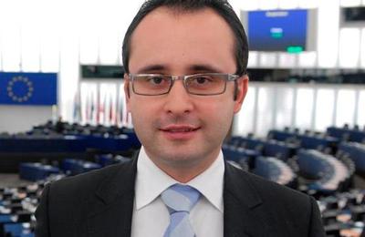 Cine sunt noii şefi ai PNL Timiş şi PNL Timişoara. Ce legături au Vasile Blaga şi Cristian Buşoi cu Timişoara