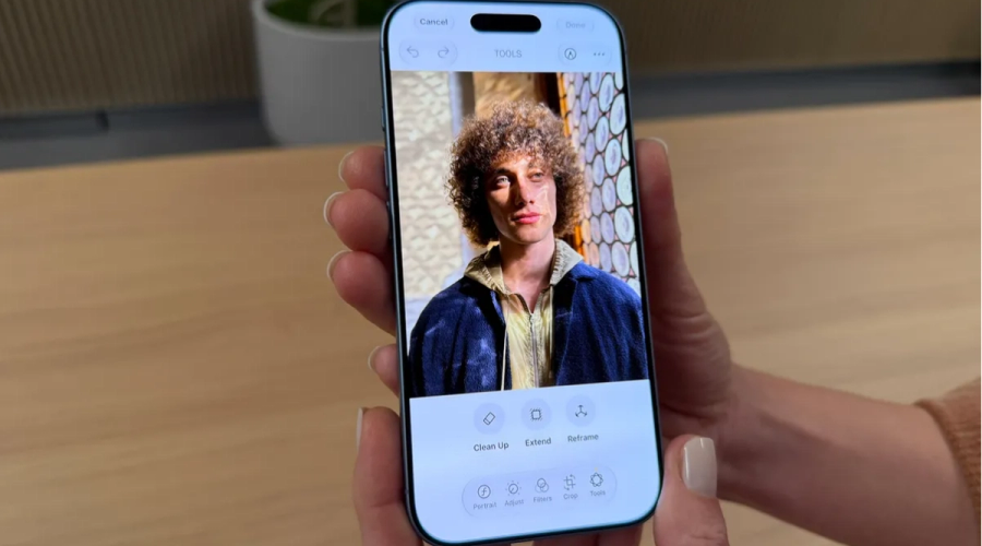 Felicitări, Apple! Apple Intelligence poate genera imagini „fake” la fel ca restul lumii. Sunteți fericiți?