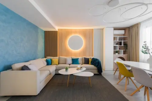 Amenajarea unei case cu doua niveluri pentru un cuplu tanar