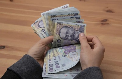 Domeniul în care angajaţii primesc o creştere considerabilă a salariului, din această lună