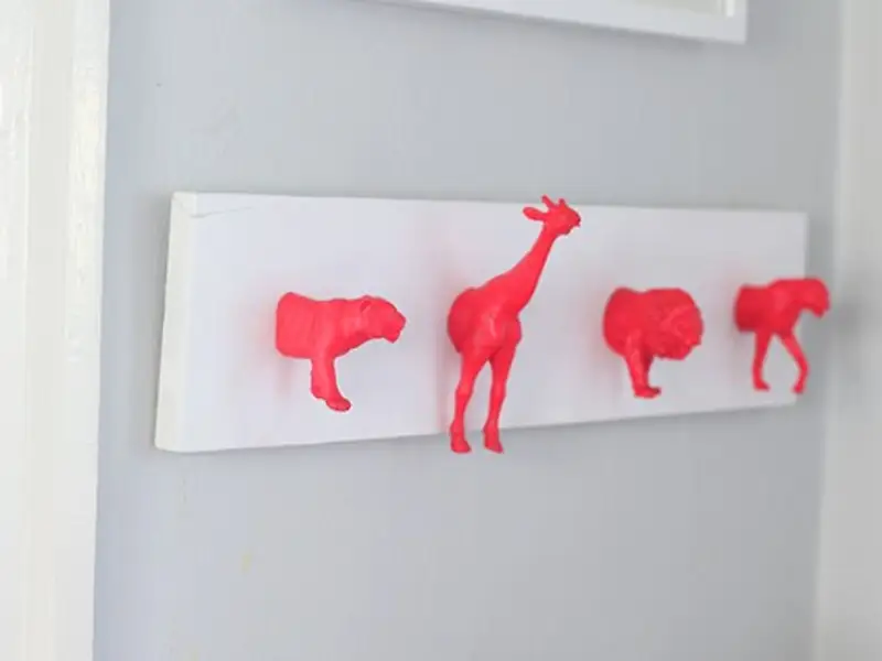 10 idei pentru construirea unui cuier