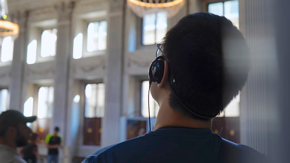 Revoltător! Muzeul Antipa din București anunță inaugurarea unui ghid audio în limba ucraineană. Asta în timp ce Kievul închide școlile cu predare în limba română din teritoriile istorice