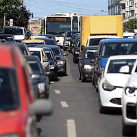 Plan contra „zgomotului infernal” din București. Primăria promite străzi silențioase, tramvaie noi și izolare fonică a clădirilor