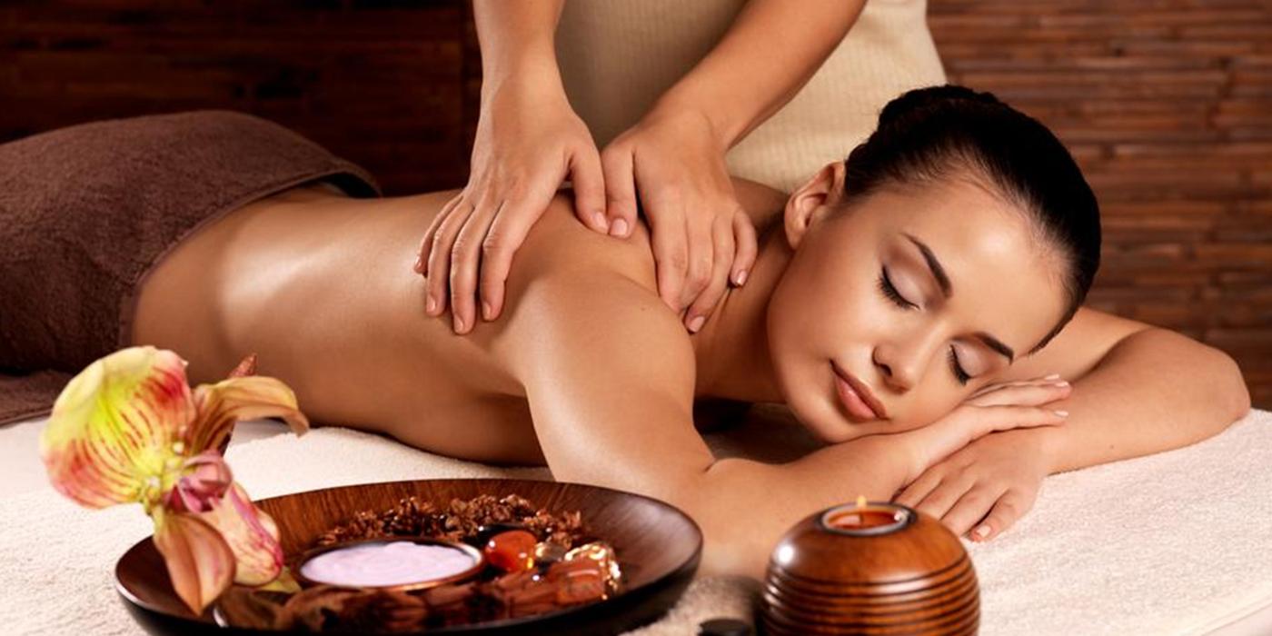 Cum să avem bucle mai definite cu câteva trucuri și produse Fanola