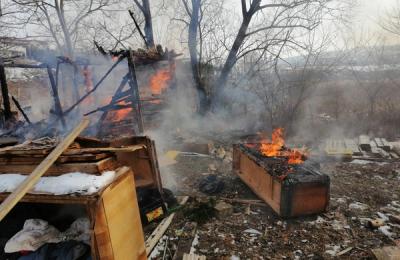 Locuință improvizată distrusă într-un incendiu izbucnit pe 11 februarie, în Cluj-Napoca