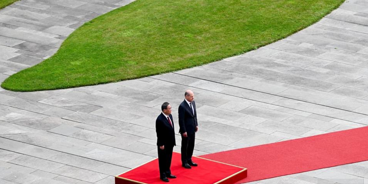 Beijingul vrea să coopereze strâns cu Berlinul împotriva provocărilor economice şi acordă ”o mare importanţă” legăturilor sale cu Uniunea Europeană, îi spune premierul chinez Li Qiang lui Scholz