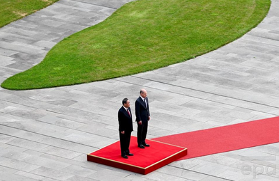 Beijingul vrea să coopereze strâns cu Berlinul împotriva provocărilor economice şi acordă ”o mare importanţă” legăturilor sale cu Uniunea Europeană, îi spune premierul chinez Li Qiang lui Scholz